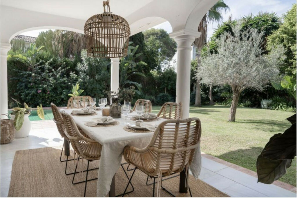Detached Villa El Paraiso Málaga - image 21