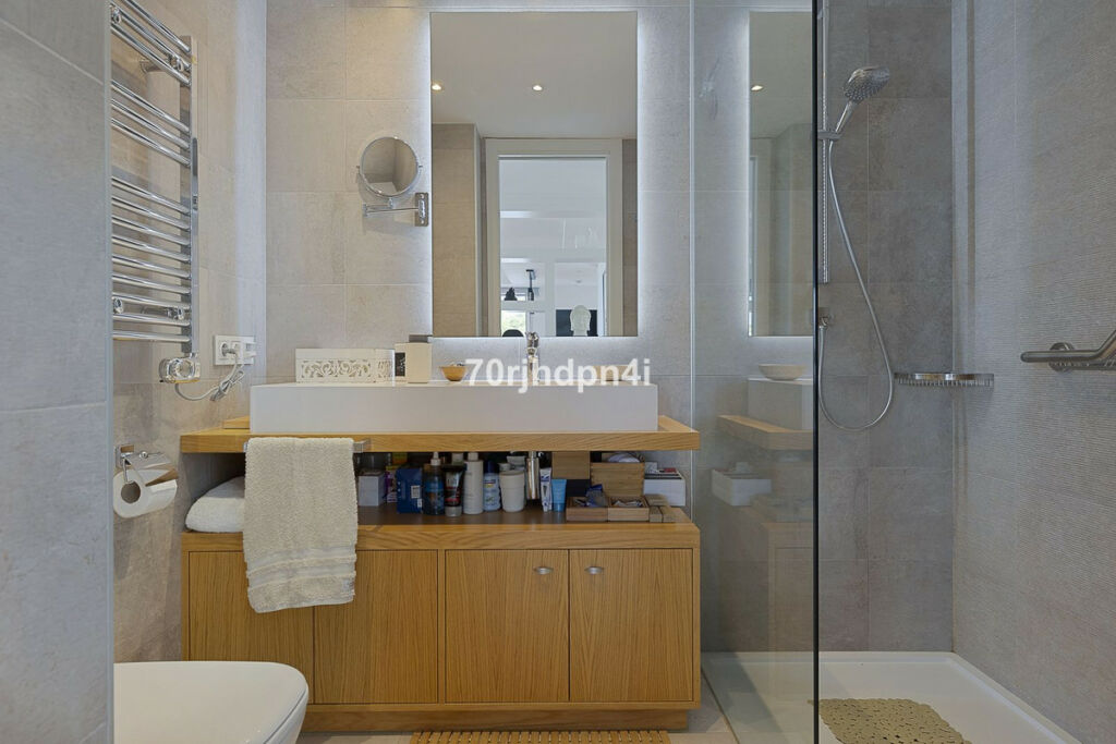 Middle Floor Apartment Casares Málaga - image 21