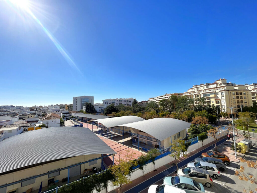 Middle Floor Apartment Estepona Málaga - image 22