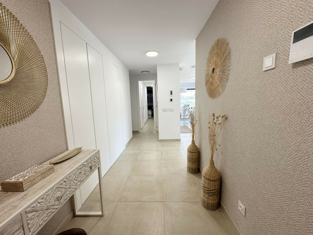 Middle Floor Apartment Estepona Málaga - image 23