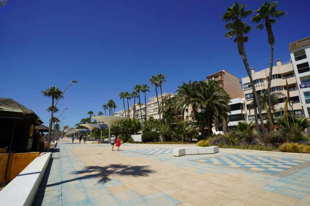 Middle Floor Apartment Estepona Málaga - image 23
