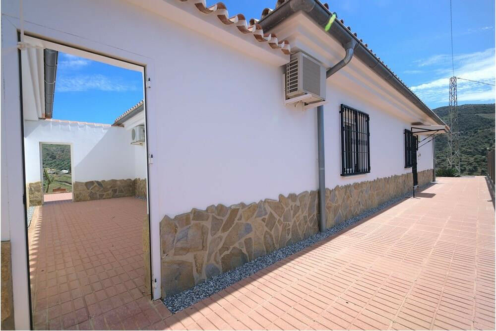 Detached Villa Valverde Alicante - image 23