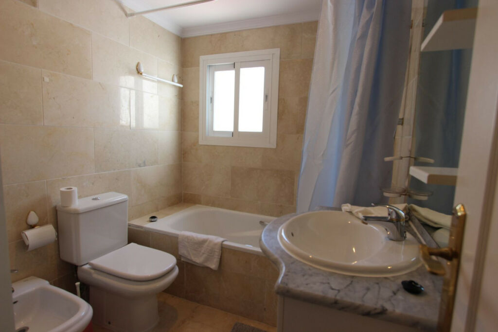 Penthouse Puerto Banús Málaga - image 23