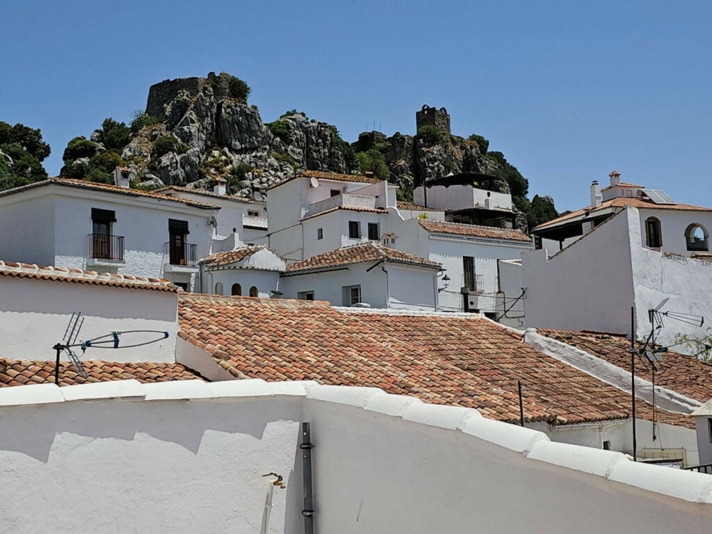 Townhouse Gaucín Málaga - image 3