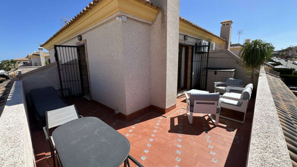 Detached Villa Villamartin Alicante - image 24
