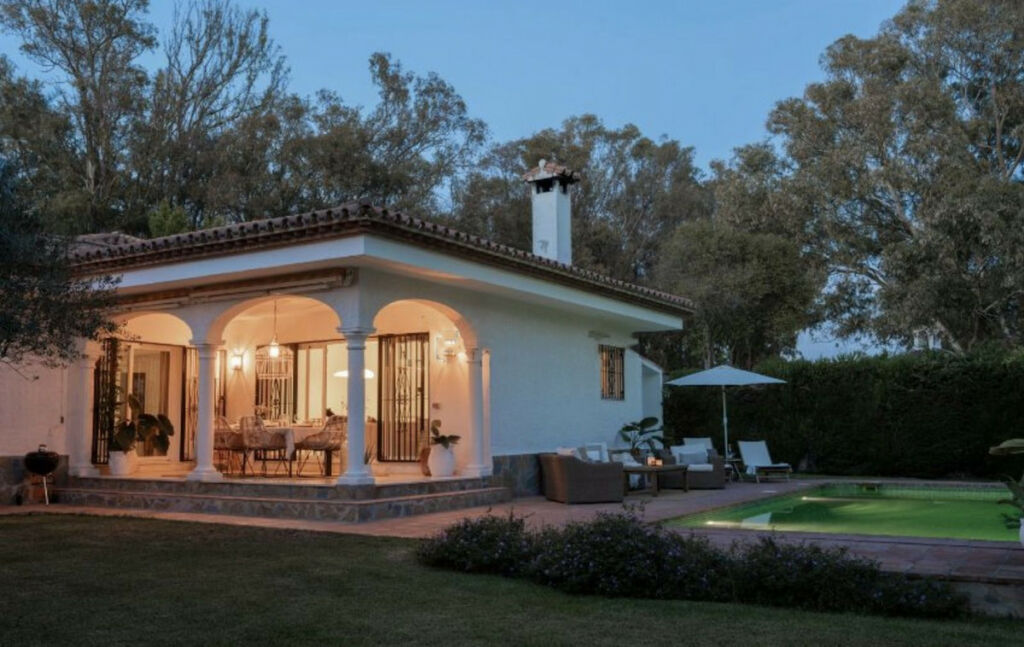 Detached Villa El Paraiso Málaga - image 24