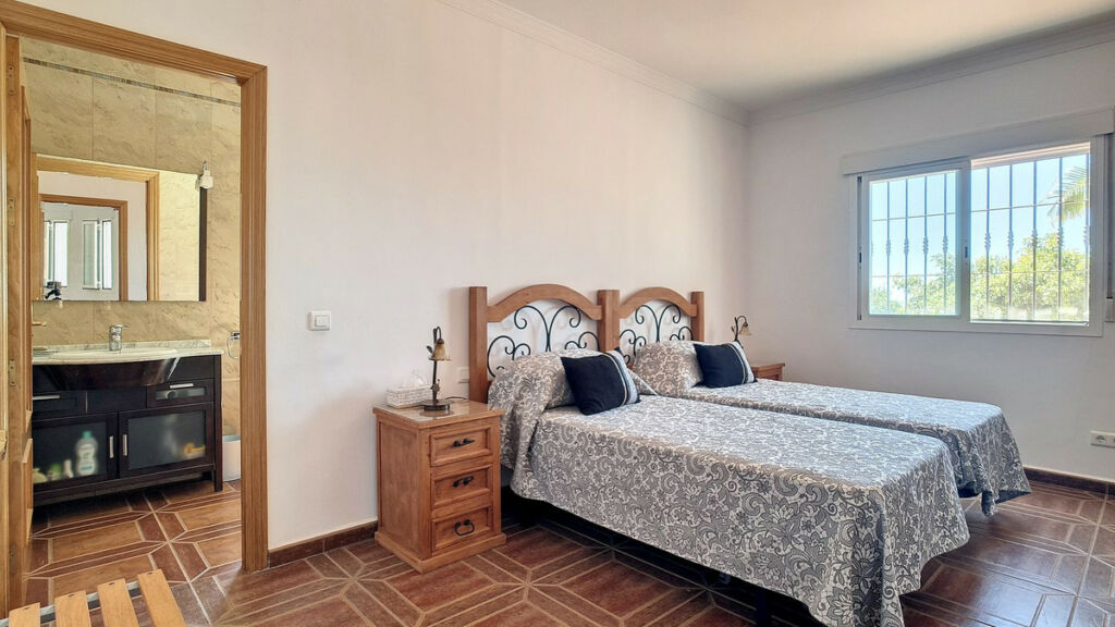 Detached Villa Arenas Málaga - image 25