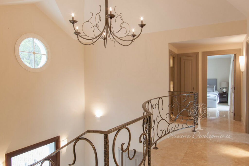 Detached Villa Benahavís Málaga - image 26