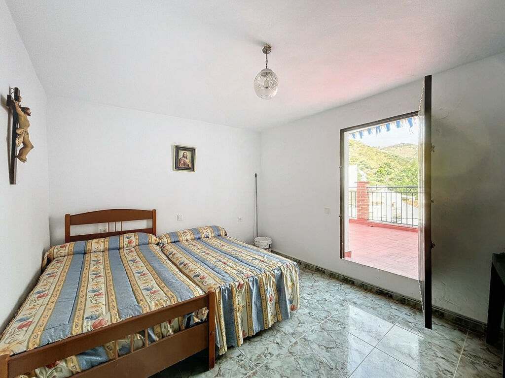 Semi-Detached House Árchez Málaga - image 26