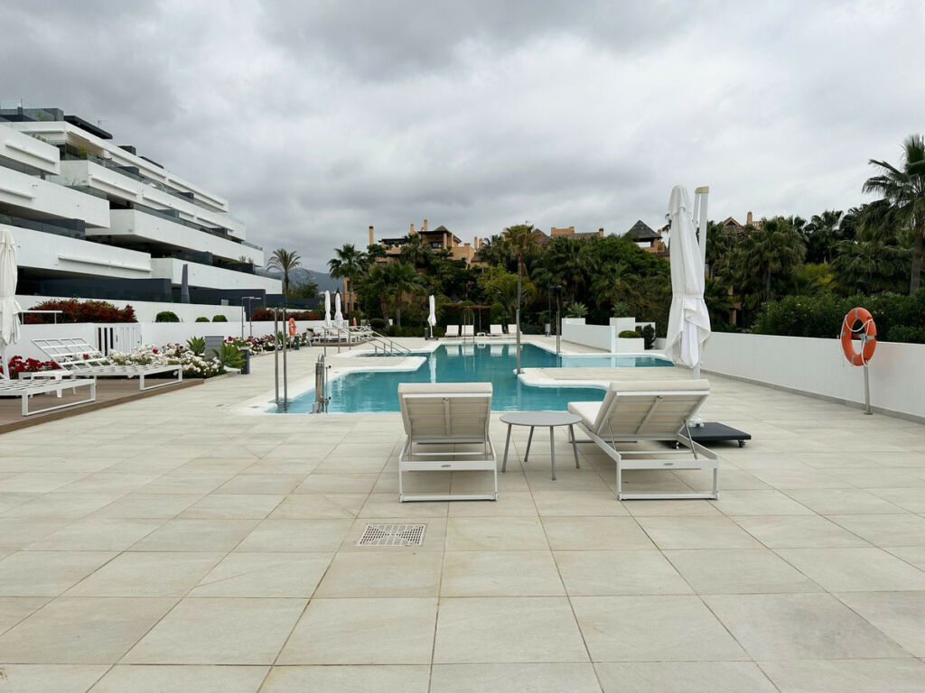 Middle Floor Apartment Estepona Málaga - image 26