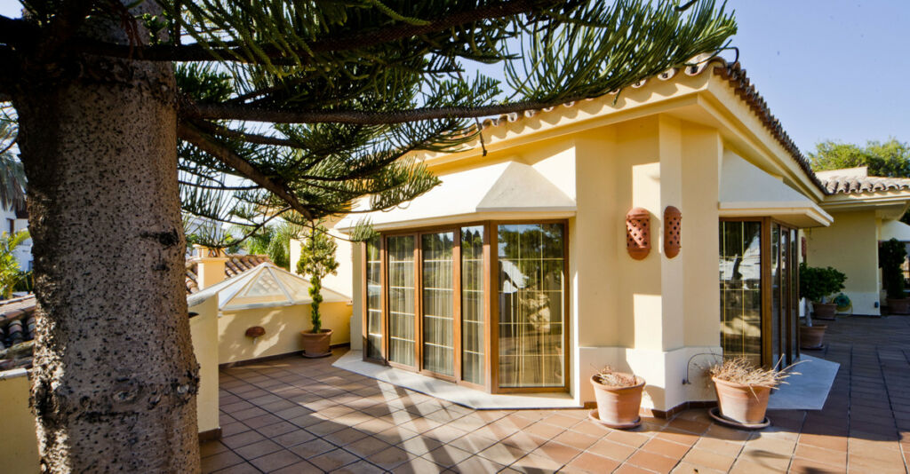 Detached Villa Puerto Banús Málaga - image 27