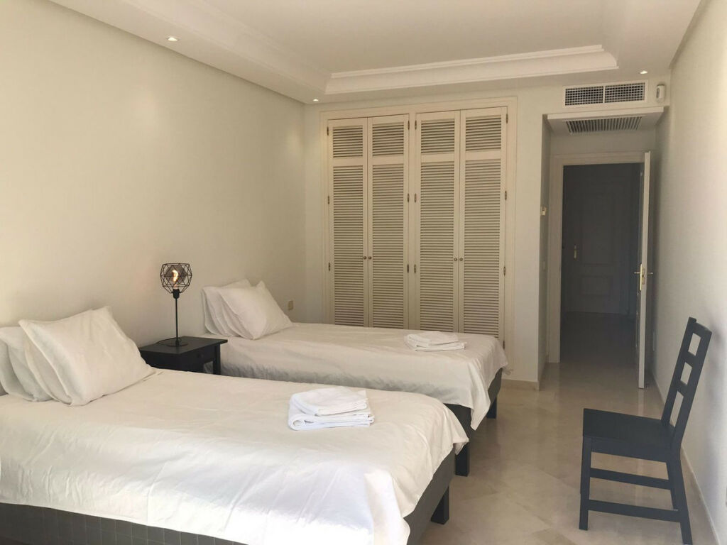 Penthouse Puerto Banús Málaga - image 27