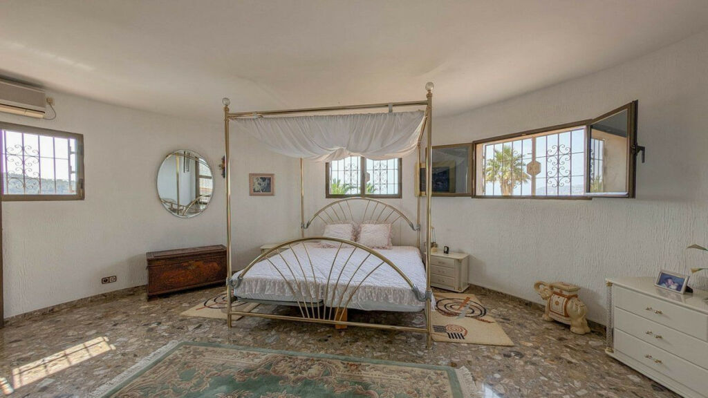 Detached Villa Calpe Alicante - image 28