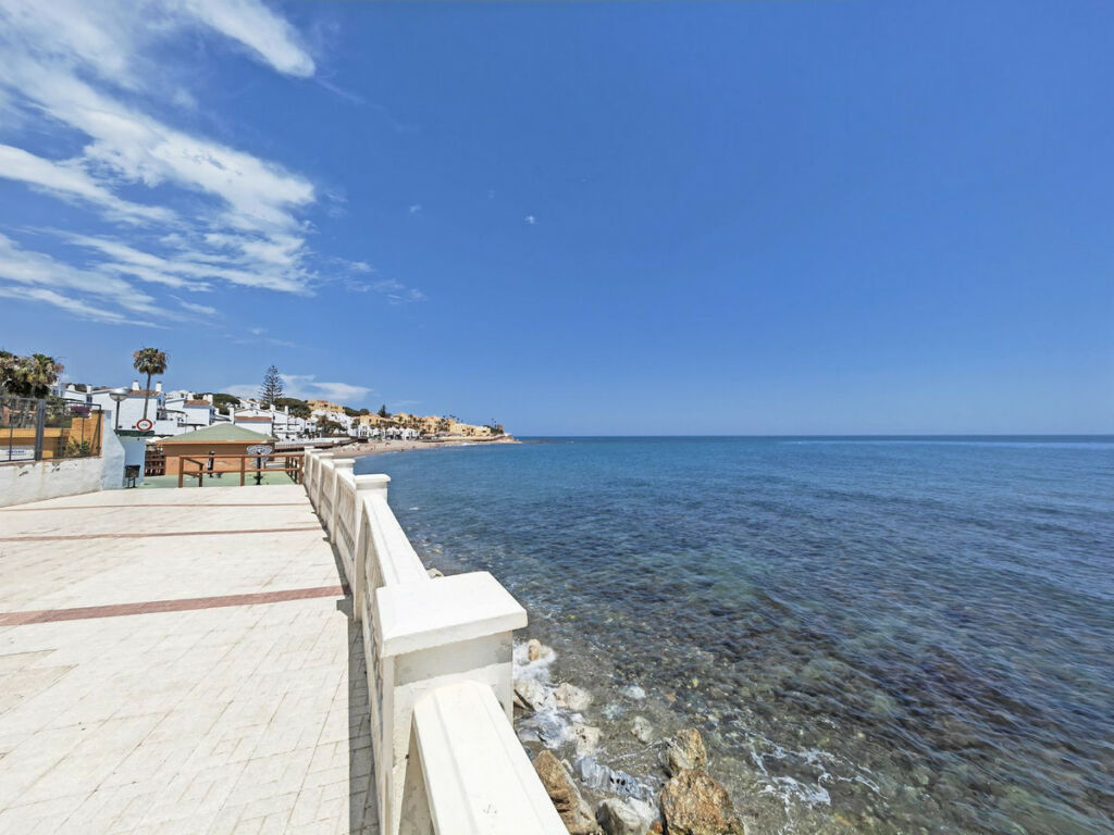 Ground Floor Apartment Calahonda Málaga - image 26