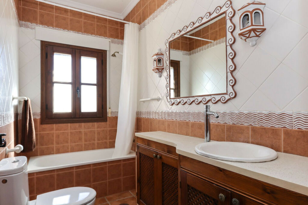 Detached Villa Alozaina Málaga - image 28