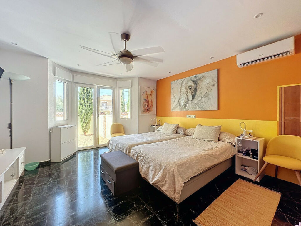 Detached Villa Alhaurín de la Torre Málaga - image 27