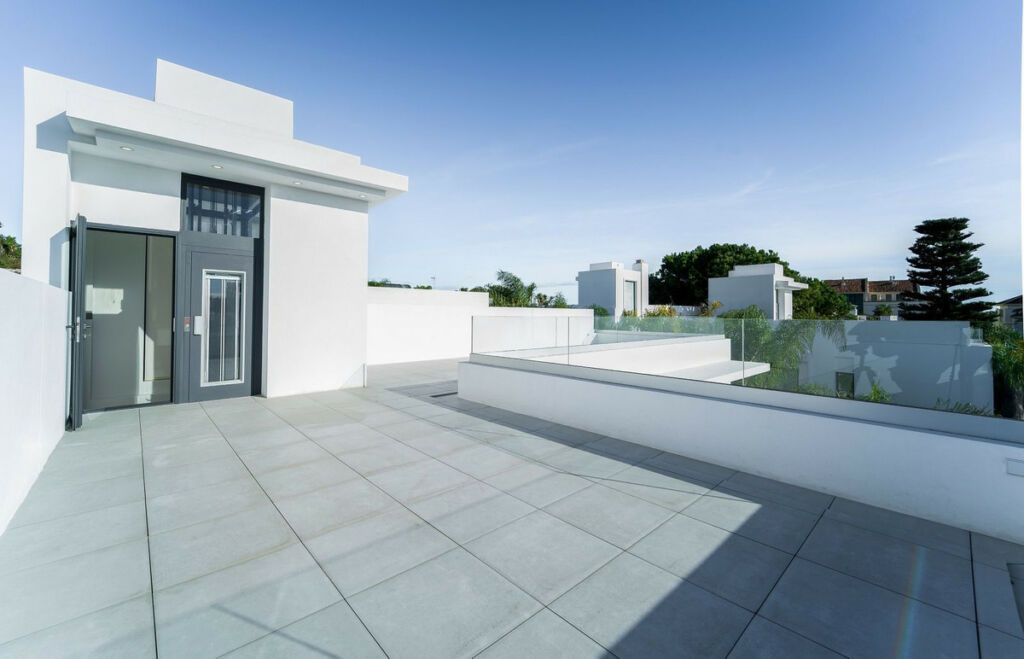 Detached Villa The Golden Mile Málaga - image 27