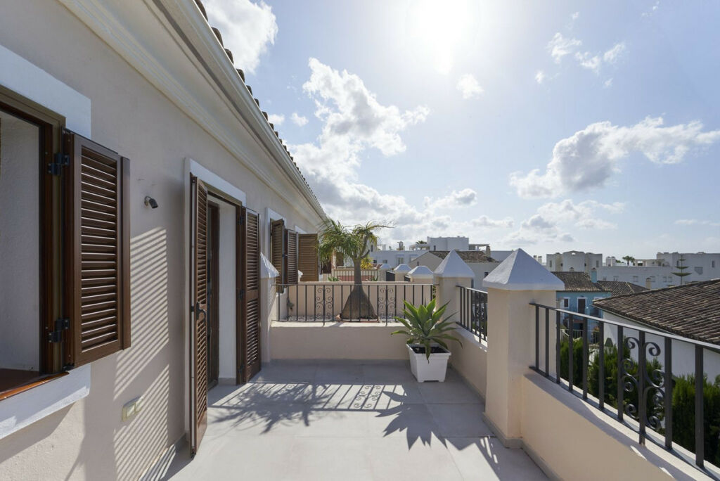 Semi-Detached House The Golden Mile Málaga - image 28