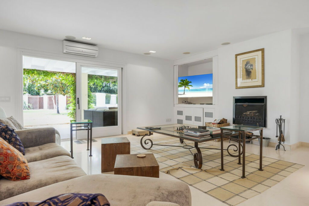 Detached Villa Sotogrande Costa Cádiz - image 31