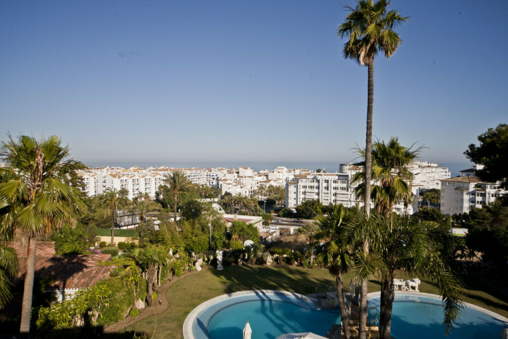 Detached Villa Puerto Banús Málaga - image 29