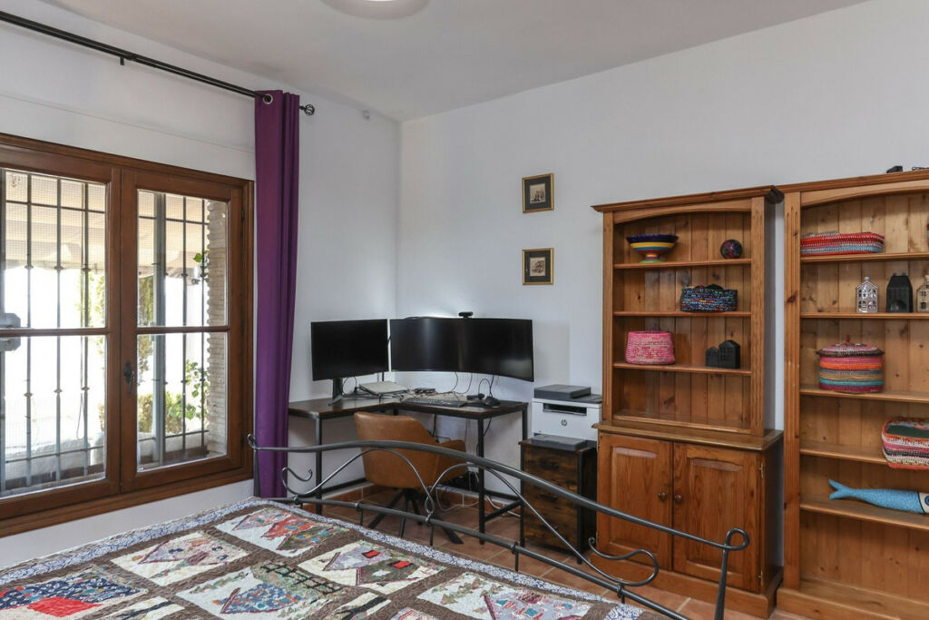 Detached Villa Alozaina Málaga - image 30