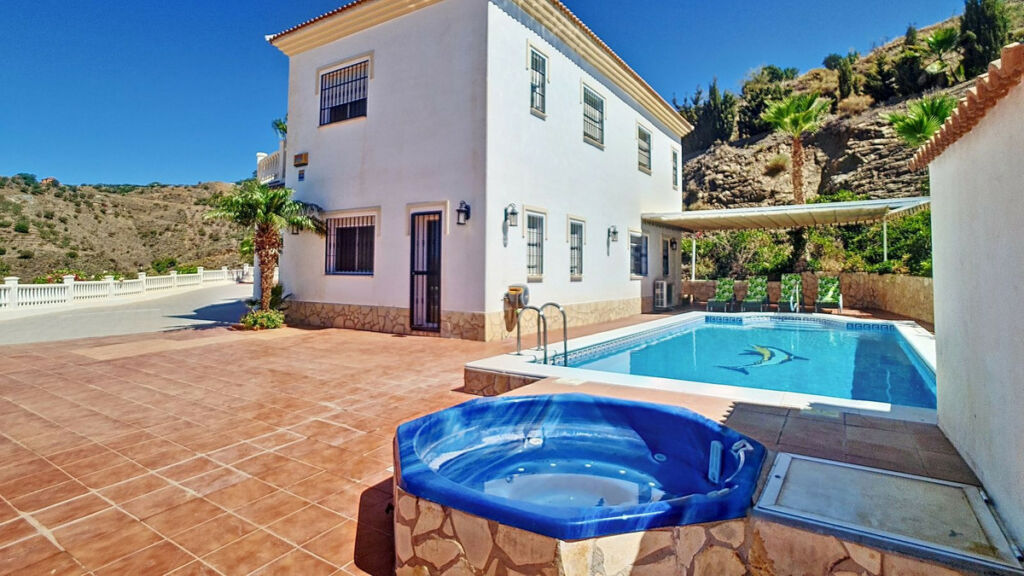 Detached Villa Arenas Málaga - image 3