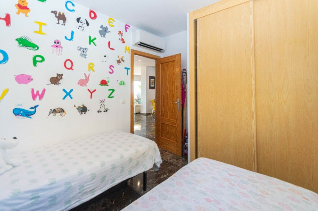 Middle Floor Apartment Carvajal Málaga - image 28