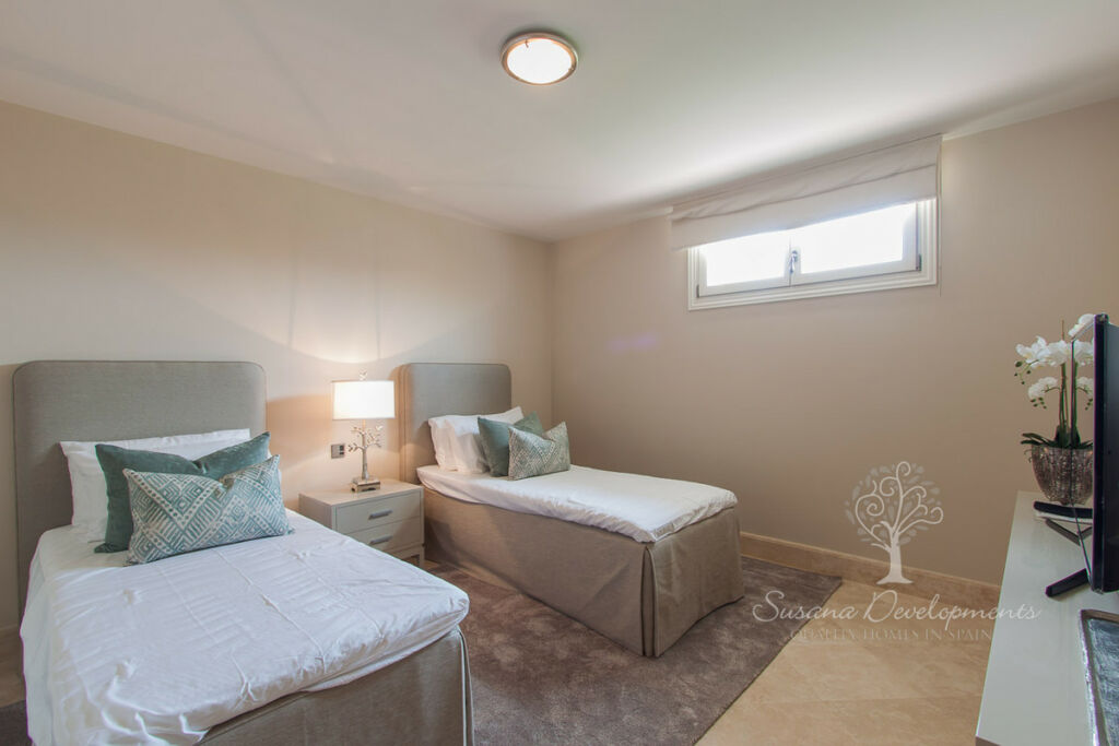 Detached Villa Benahavís Málaga - image 30