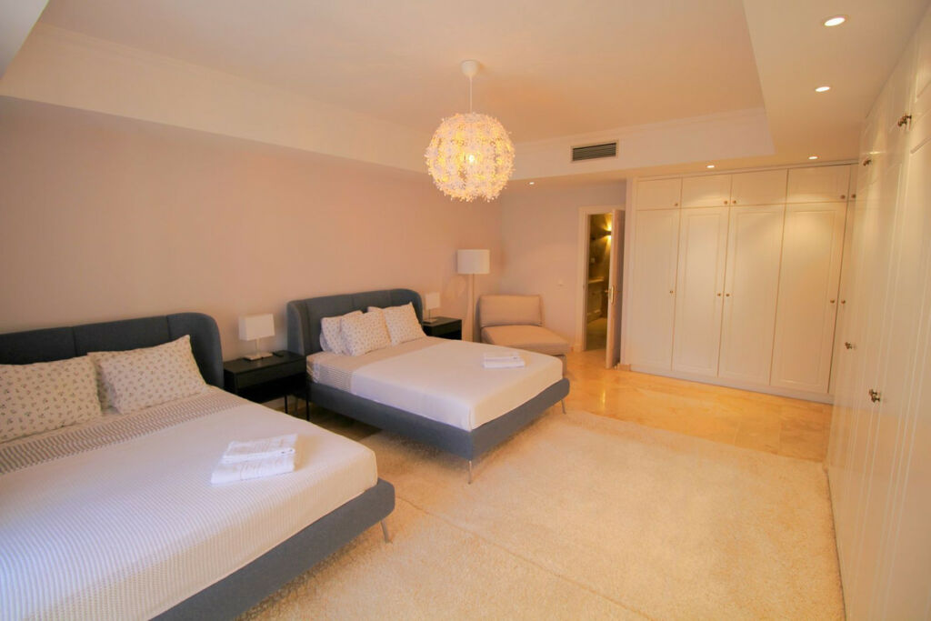 Detached Villa Los Arqueros Málaga - image 30