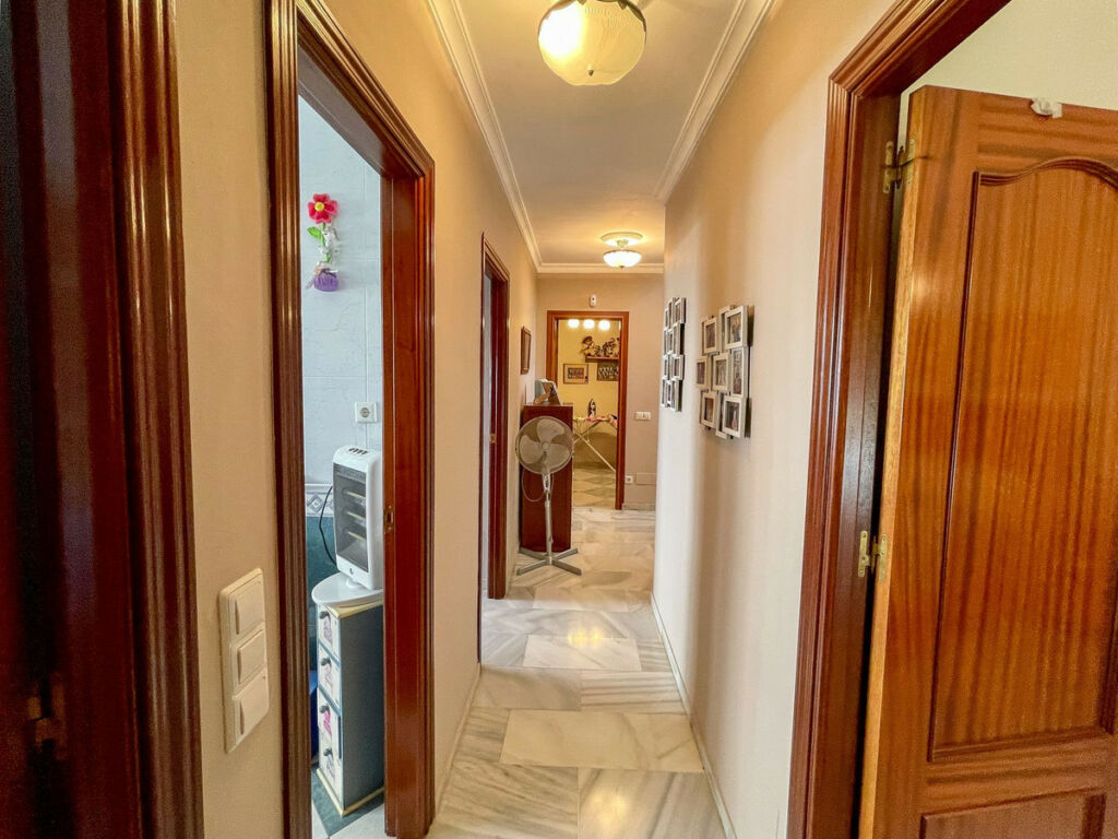 Detached Villa Fuengirola Málaga - image 33