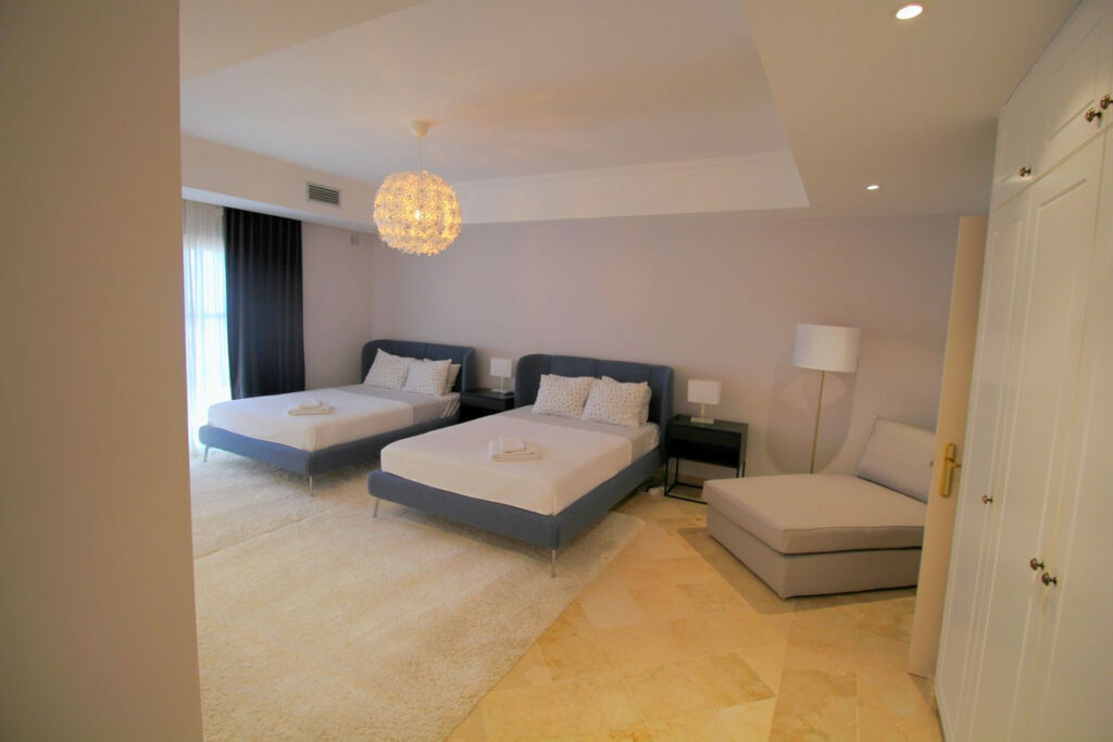 Detached Villa Los Arqueros Málaga - image 32