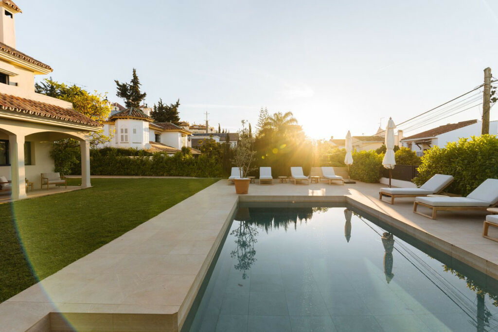 Detached Villa Marbella Málaga - image 32