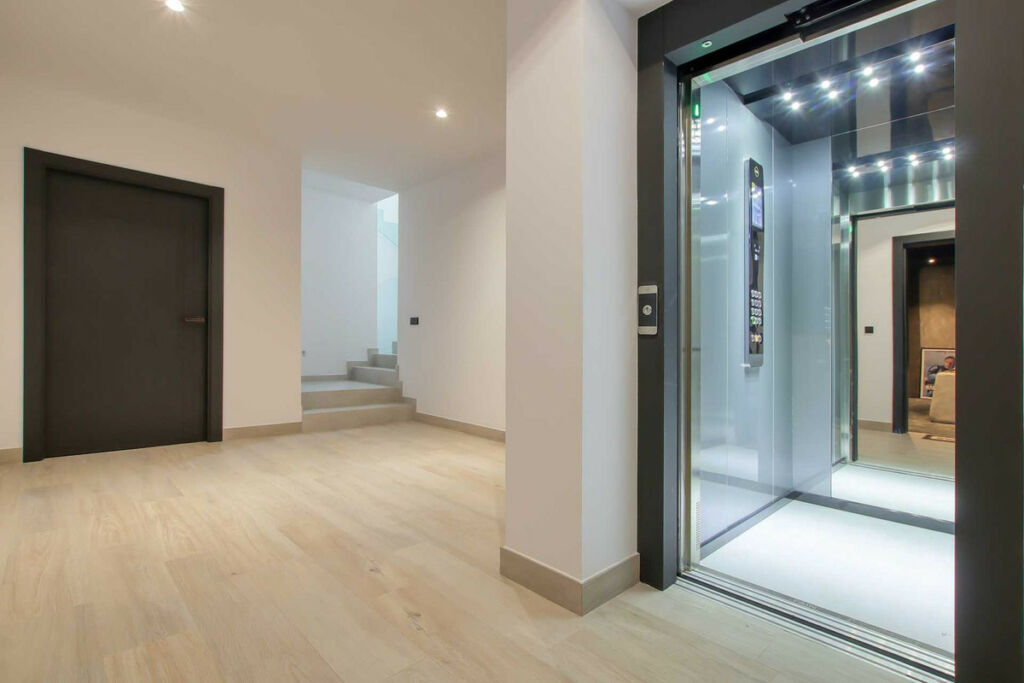 Detached Villa Marbella Málaga - image 19