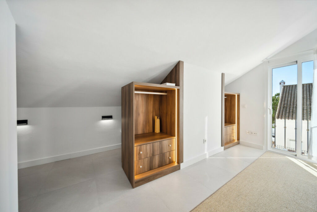 Penthouse Duplex Nueva Andalucía Málaga - image 32