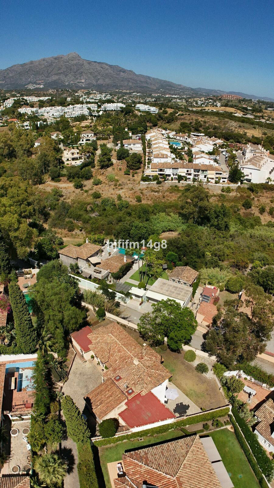 Detached Villa Benahavís Málaga - image 33