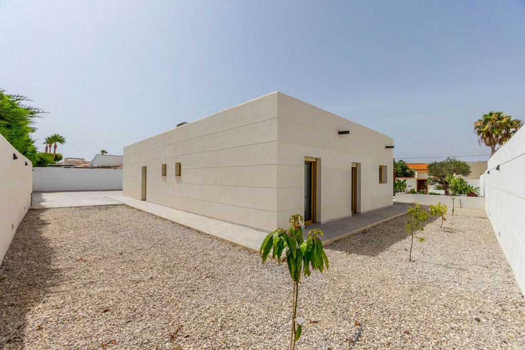 Detached Villa Torrevieja Alicante - image 33