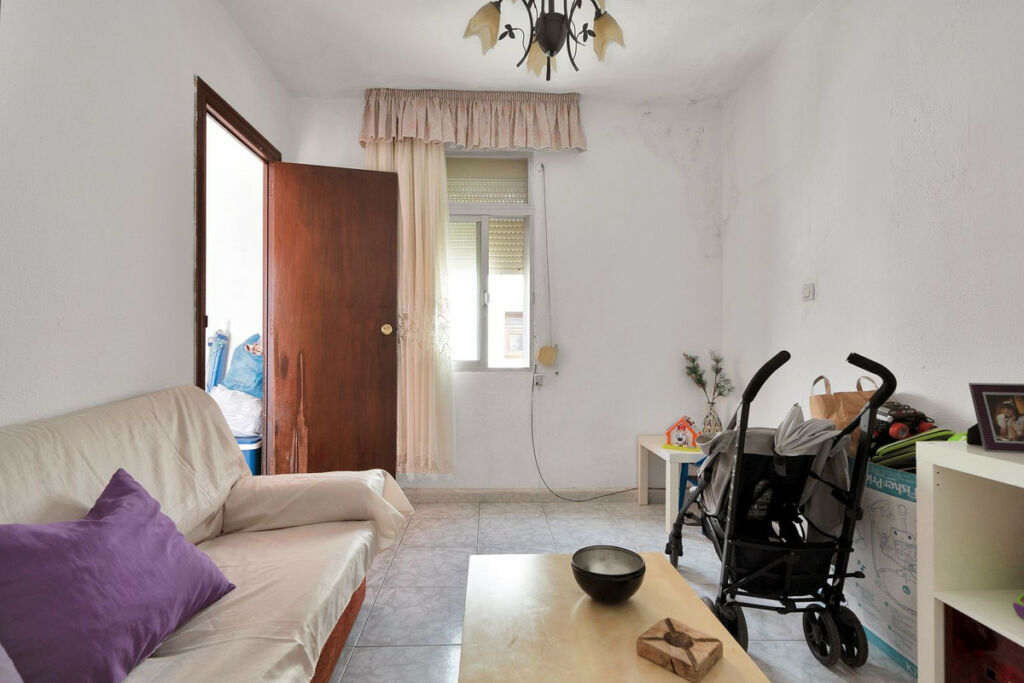 Detached Villa La Línea Cádiz - image 33