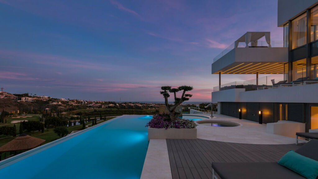 Detached Villa Los Flamingos Málaga - image 16