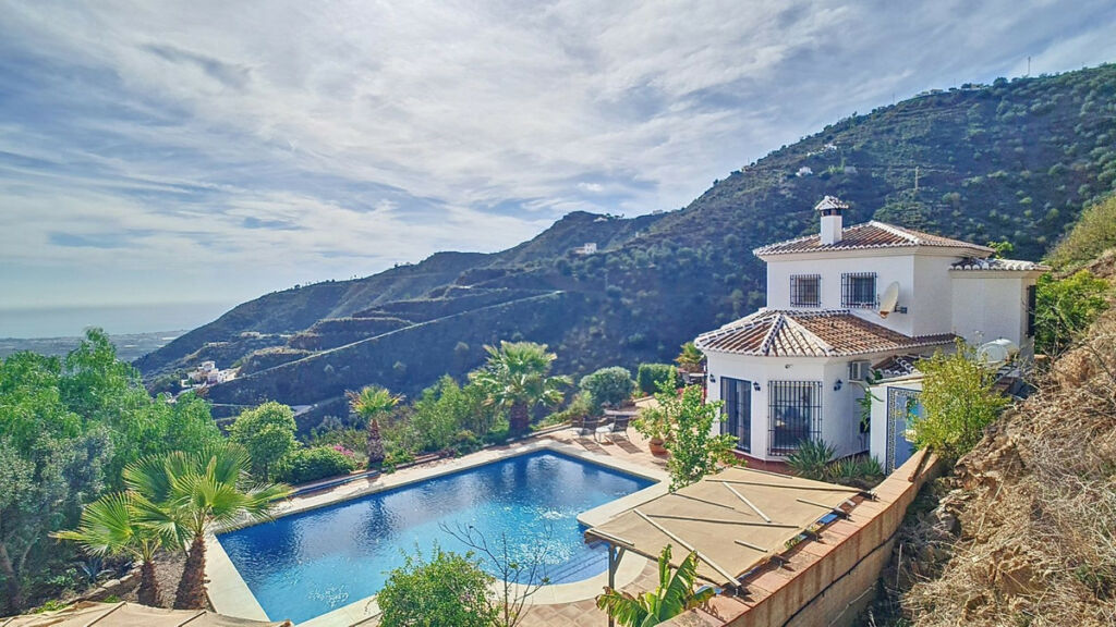 Detached Villa Arenas Málaga - image 35