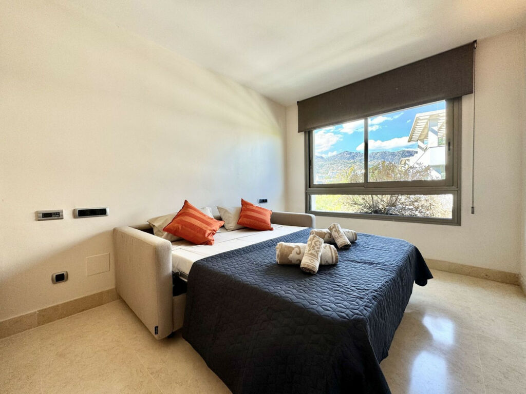 Middle Floor Apartment The Golden Mile Málaga - image 35