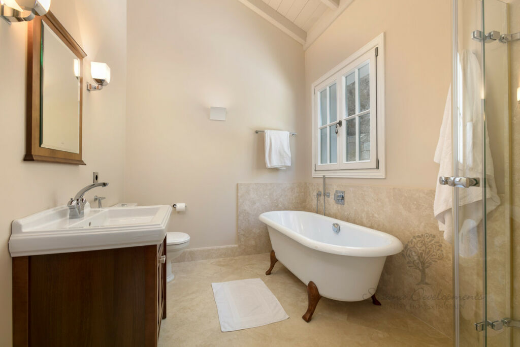 Detached Villa Benahavís Málaga - image 39
