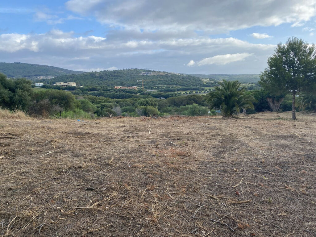 Residential Plot Sotogrande Cádiz - image 4