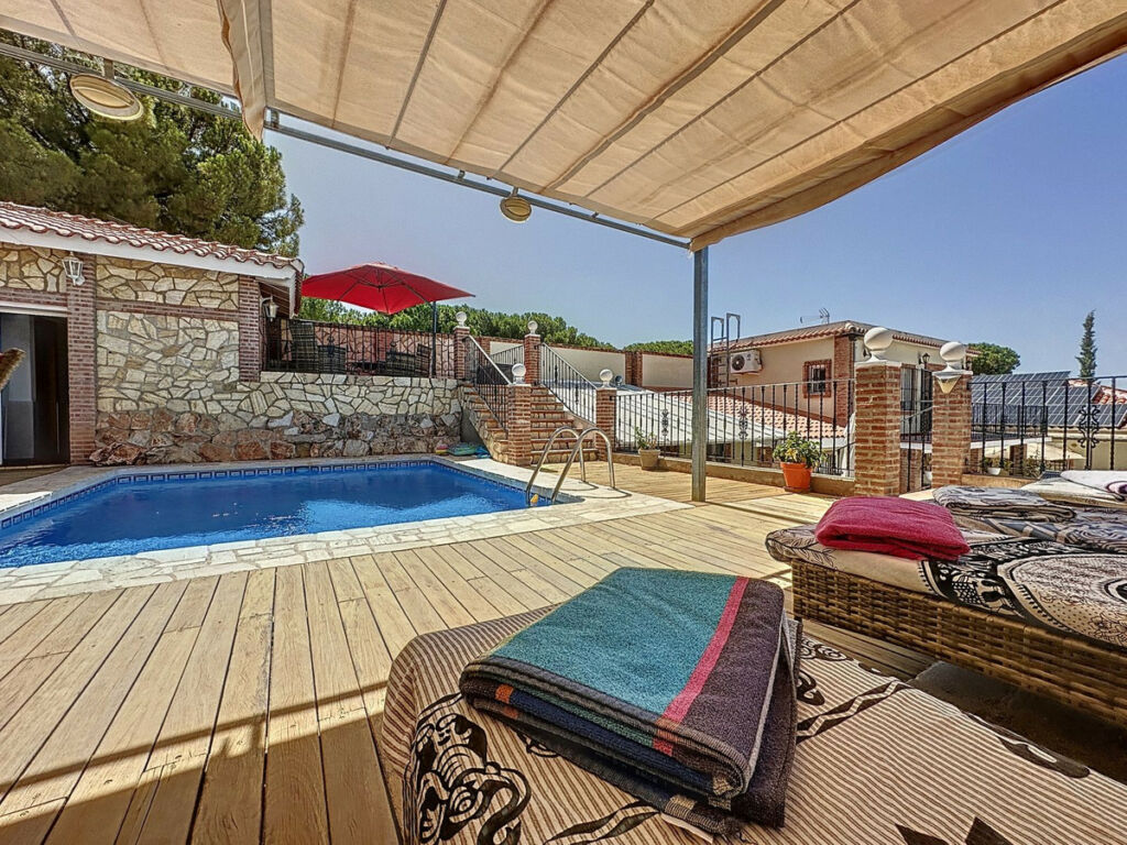 Detached Villa Alhaurín de la Torre Málaga - image 4