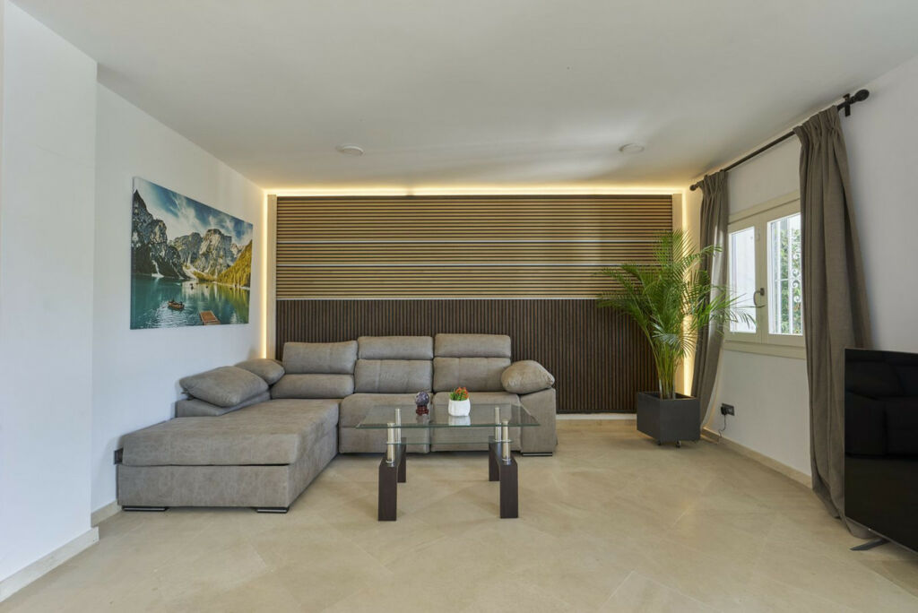 Semi-Detached House The Golden Mile Málaga - image 4