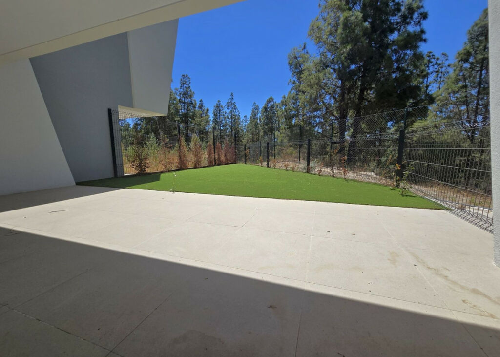 Semi-Detached House El Chaparral Málaga - image 6