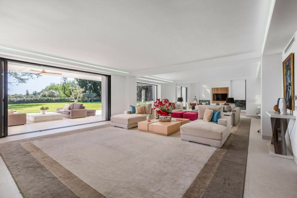 Detached Villa Atalaya Málaga - image 6
