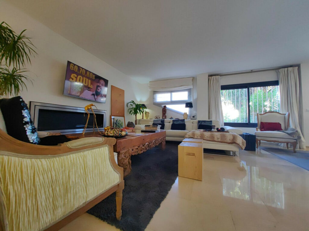 Duplex Estepona Málaga - image 8