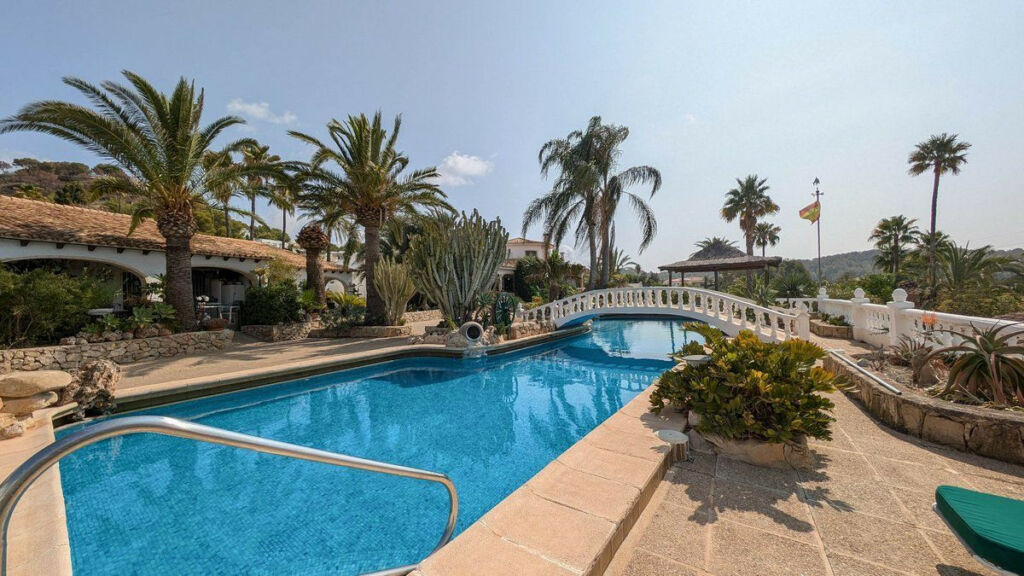 Detached Villa Calpe Alicante - image 39
