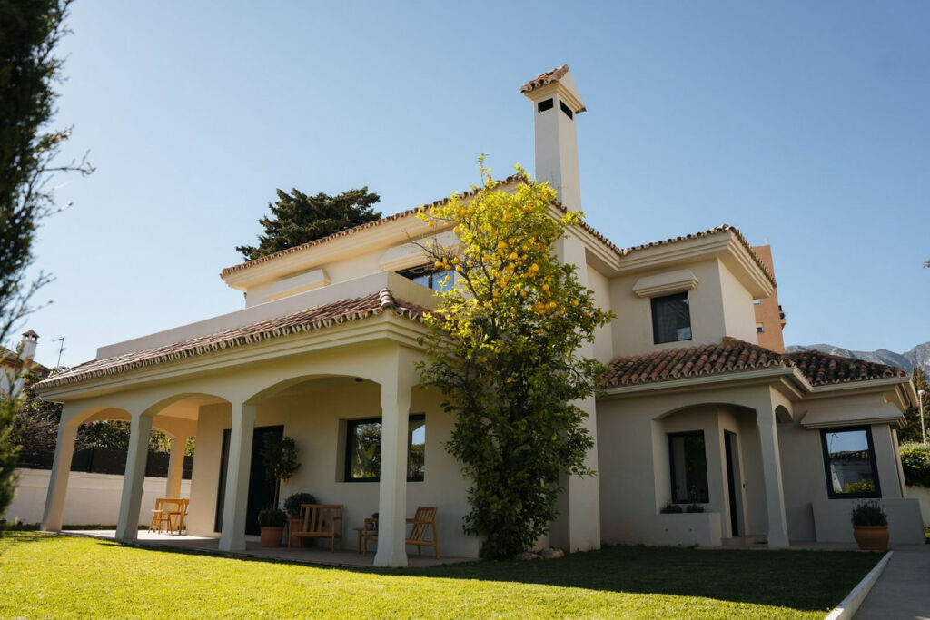 Detached Villa Marbella Málaga - image 41