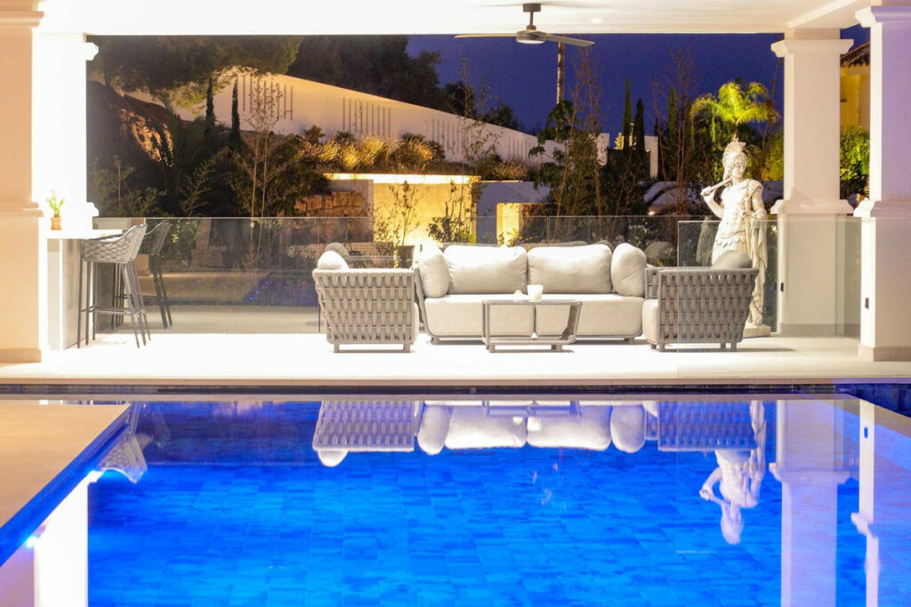 Detached Villa Marbella Málaga - image 36